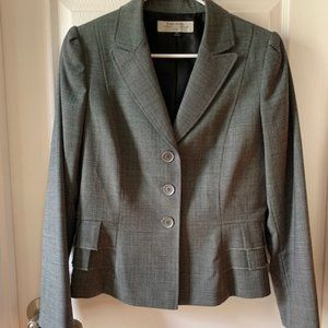 Tahari petite suit with skirt - flutter details